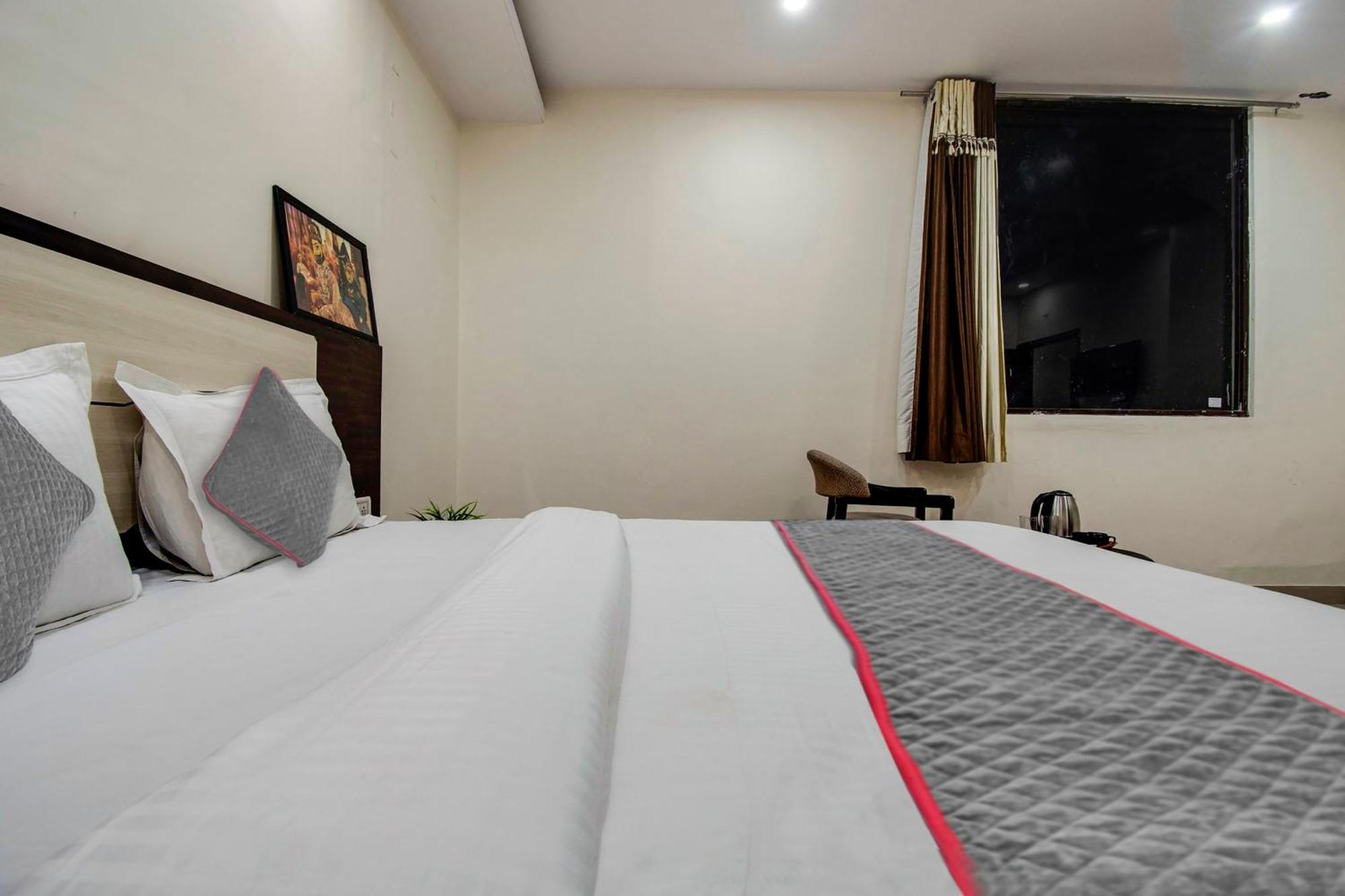 Capital O Pink Peral Hotel Jaipur Exterior photo