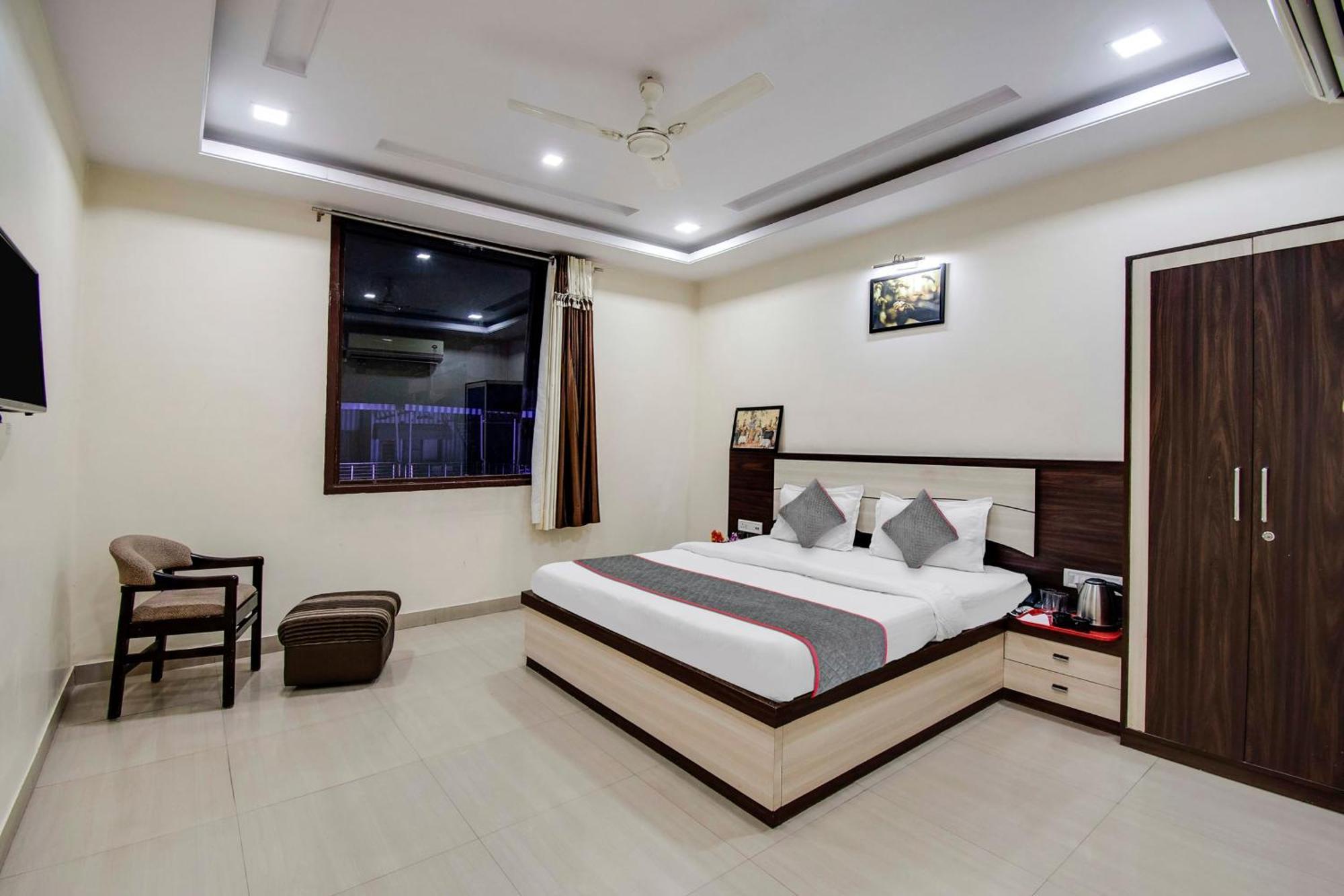 Capital O Pink Peral Hotel Jaipur Exterior photo