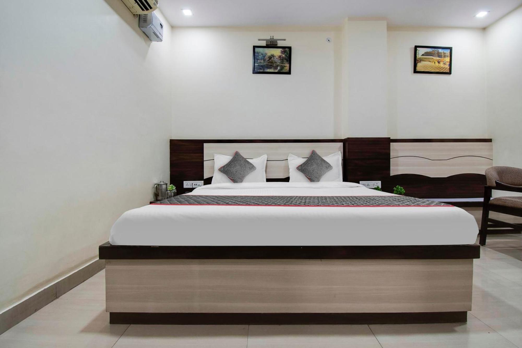 Capital O Pink Peral Hotel Jaipur Exterior photo