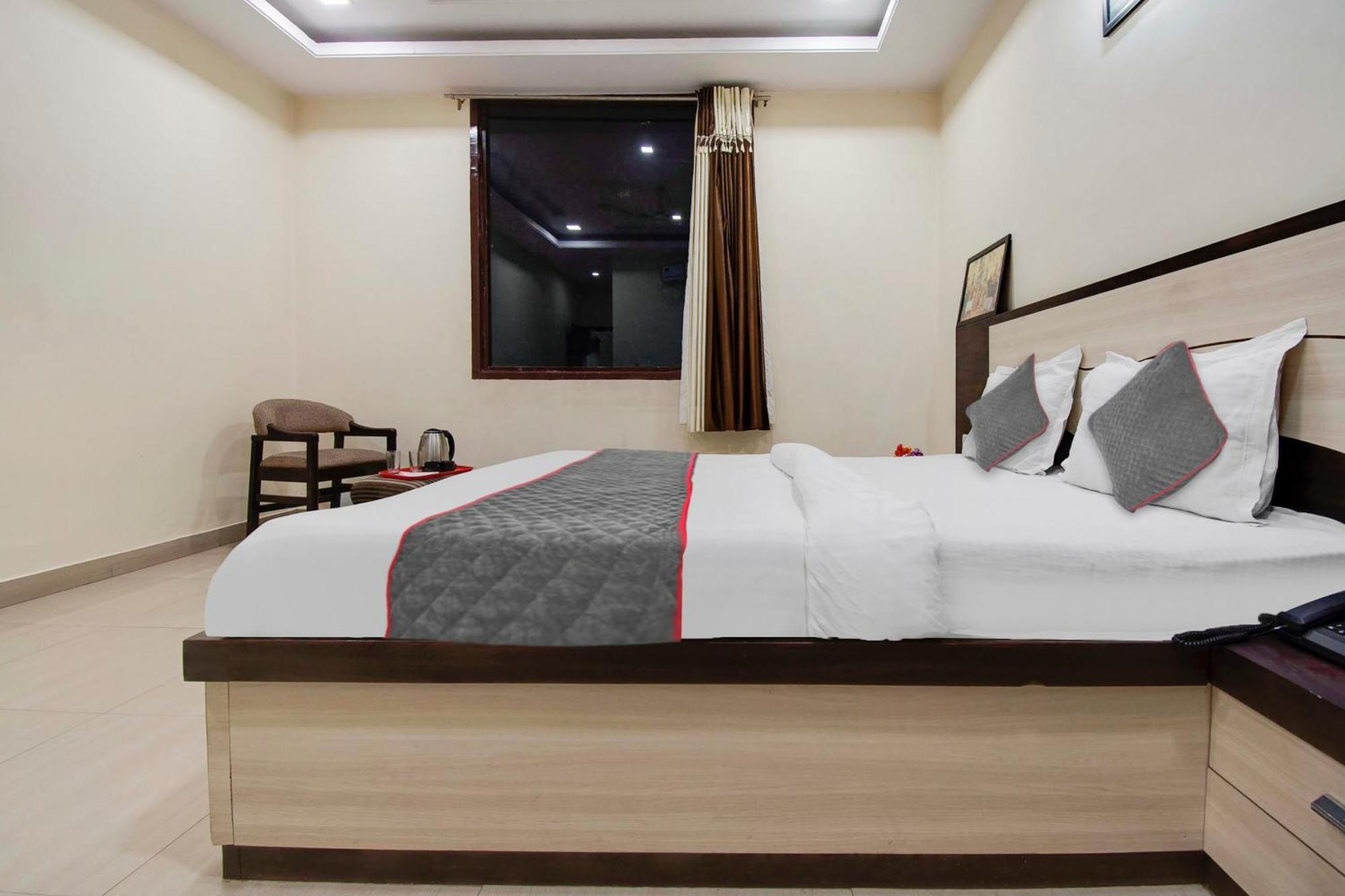 Capital O Pink Peral Hotel Jaipur Exterior photo
